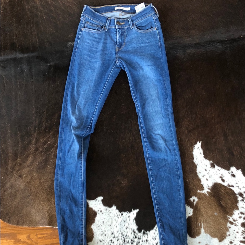 Levi’s 710 Medium Wash Skinny Jeans